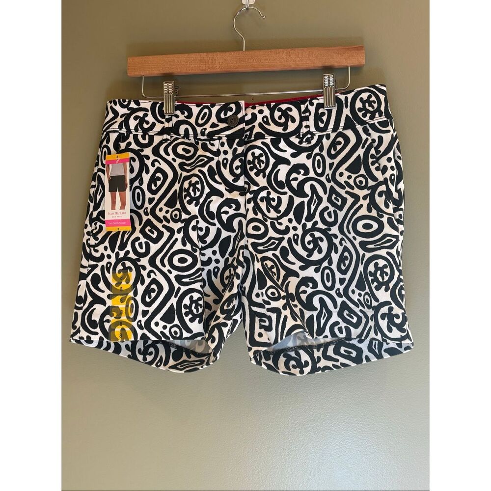 Isaac Mizrahi NWT 8 native print stretchy chino shorts black white